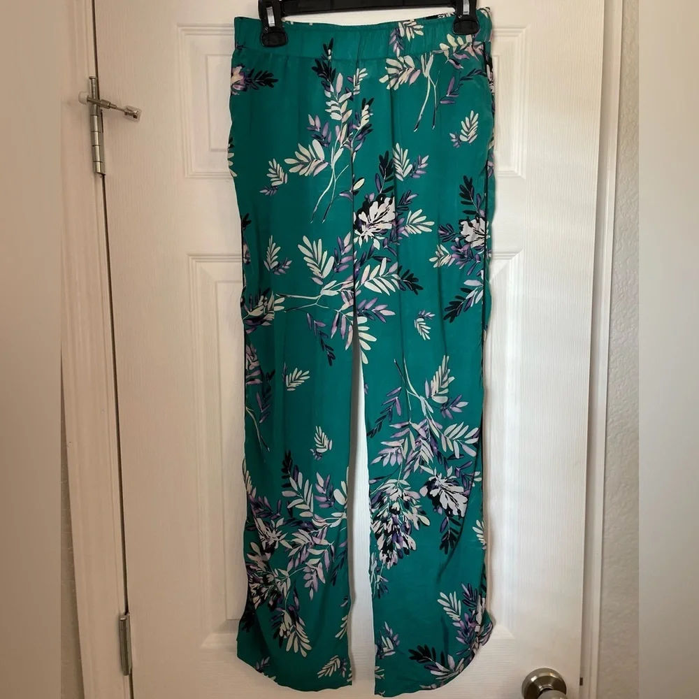 Johnny Was 100% Silk Floral Pants - Picture 3 of 7